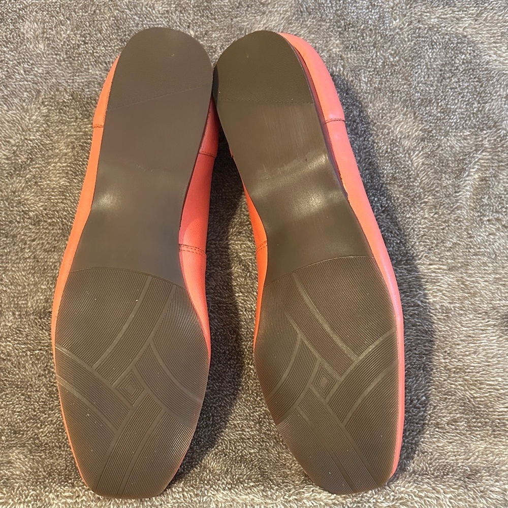 Array Coral Color Women's Leather Flats Loafers - Picture 3 of 4